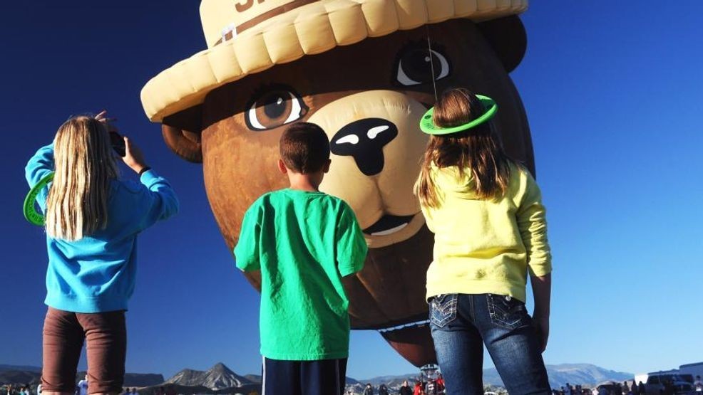 Up, up and away in a beautiful balloon of Smokey Bear. (USDA Forest Service image)